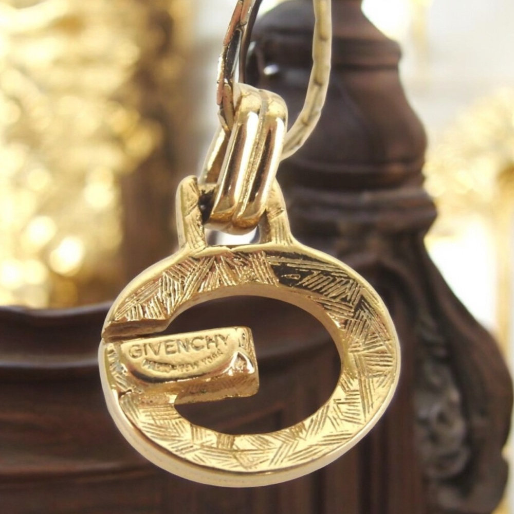 GIVENCHY G-Logo Necklace 🤩 - Picture 4 of 10
